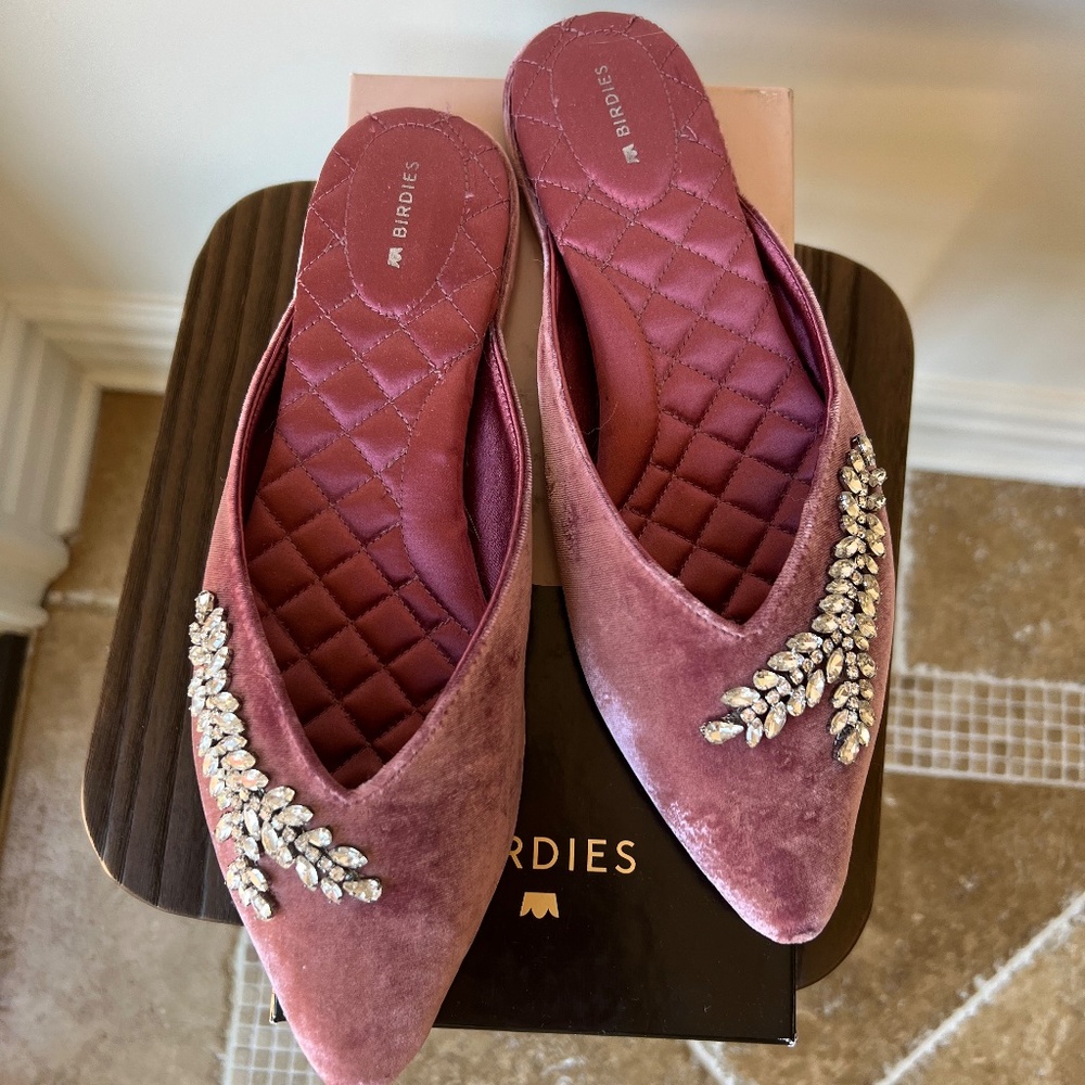 Birdies The Swan Jeweled Raspberry 10.5 Rhinestone Velvet Slides